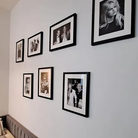 Jezza Apartment *